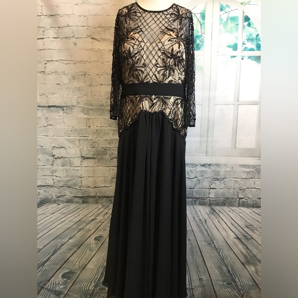 Elegant Black and Gold Evening Gown